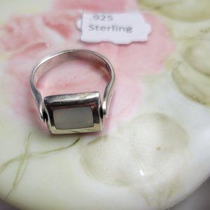 Stress Relief Anxious Ring Spinner Luster MOP 925